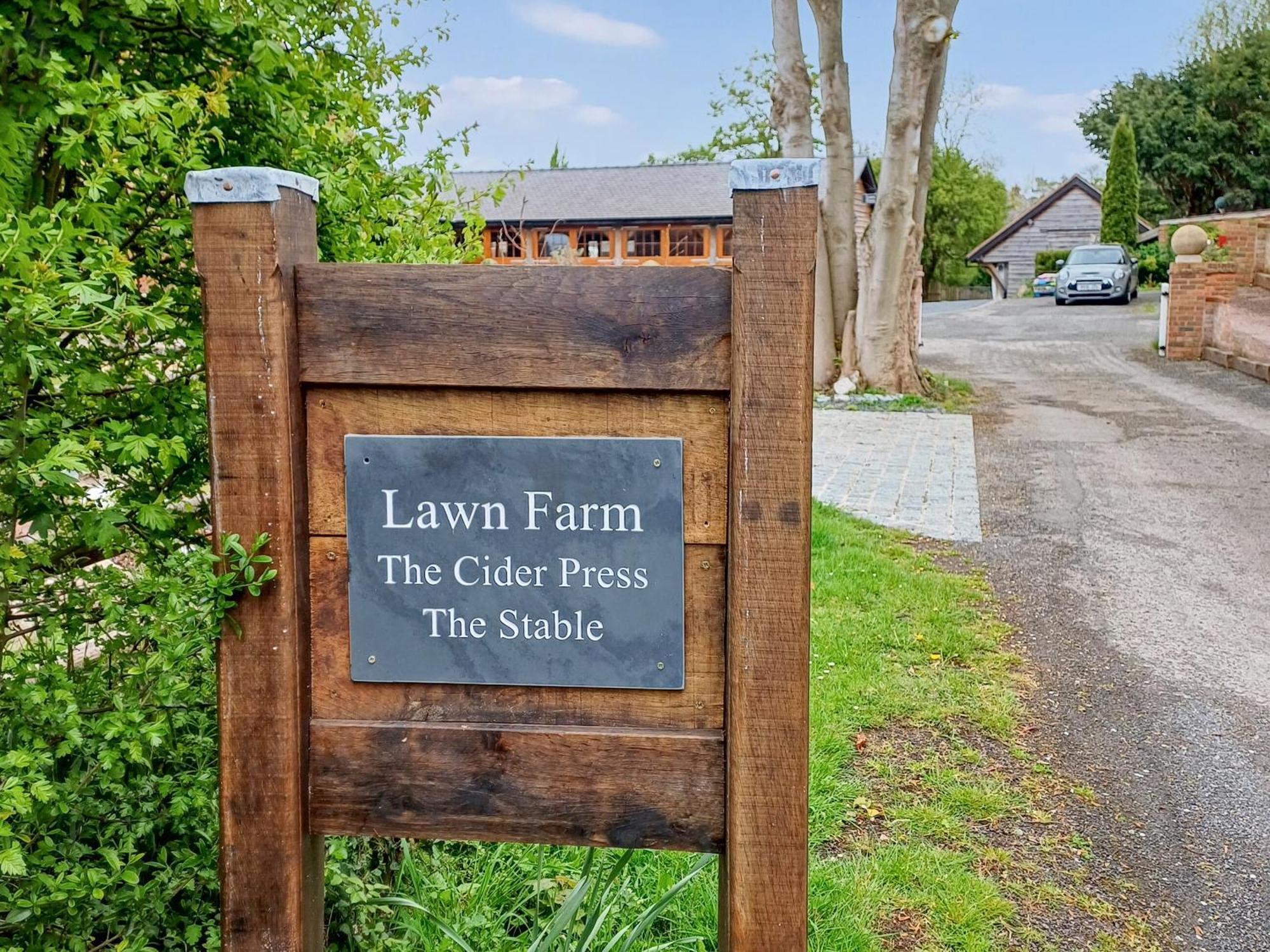 Villa The Cider Press Welland Esterno foto